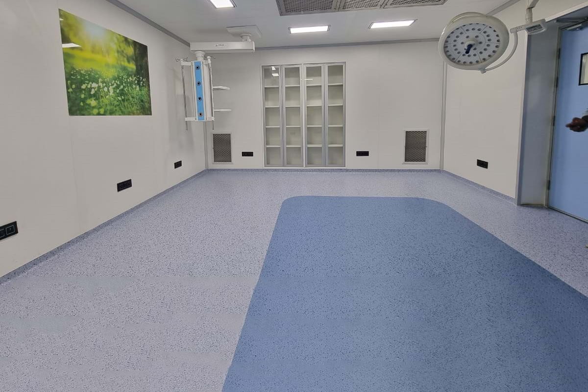 cleanroom equipments for hospitals